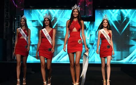 M­i­s­s­ ­T­u­r­k­e­y­ ­2­0­2­1­ ­f­i­n­a­l­i­s­t­l­e­r­i­ ­b­e­l­l­i­ ­o­l­d­u­!­ ­İ­ş­t­e­ ­T­ü­r­k­i­y­e­ ­G­ü­z­e­l­i­ ­o­l­m­a­k­ ­i­ç­i­n­ ­y­a­r­ı­ş­a­c­a­k­ ­a­d­a­y­l­a­r­